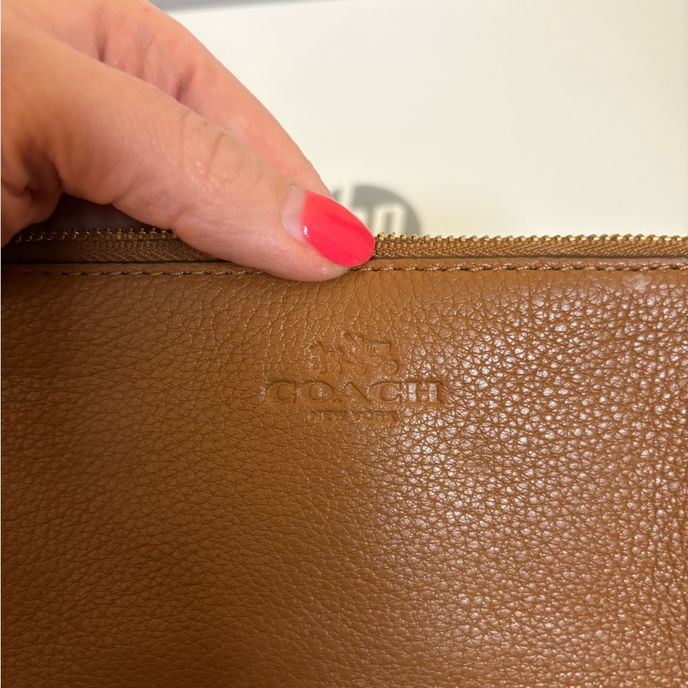 Coach Pebbled Leather Wristlet in Cognac Brown with Gold Hardware - Picture 5 of 10